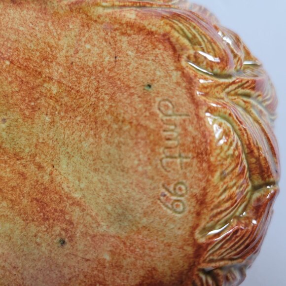 Handcrafted Ceramic Leaf & Acorn Candle Holder - Picture 3 of 12